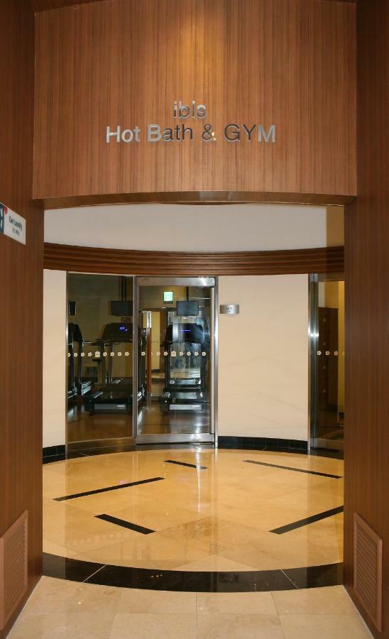 ไอบิส แอมบาสซาเดอร์ ซูวอน Hotel ภายนอก รูปภาพ